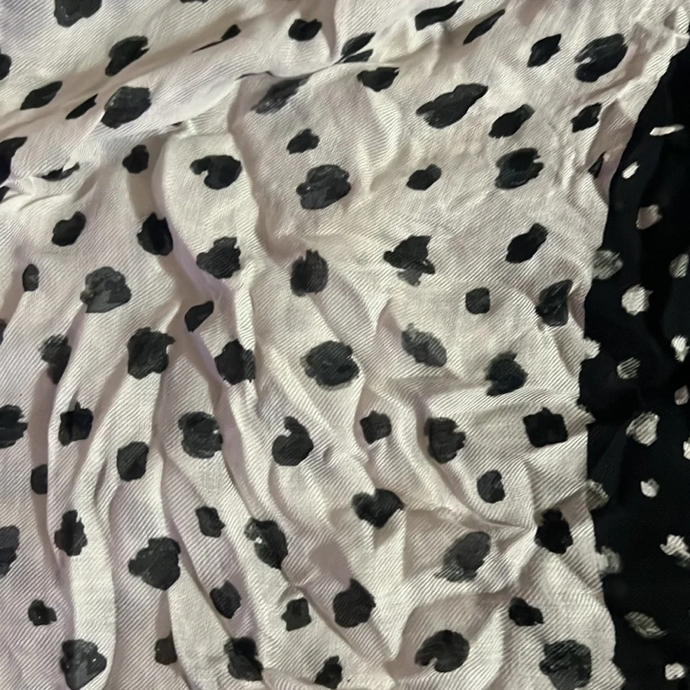 Scarf - Picture 5 of 7